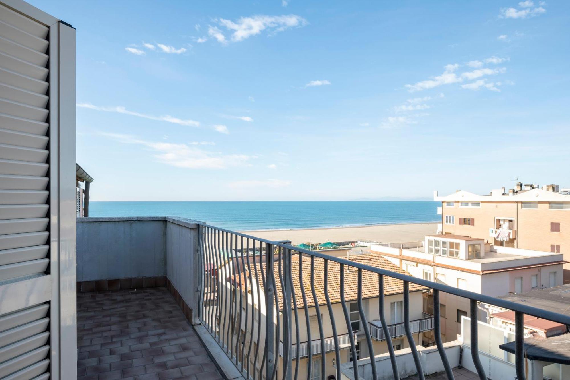 Lola Piccolo Hotel E Appartamenti Marina di Grosseto Exterior photo