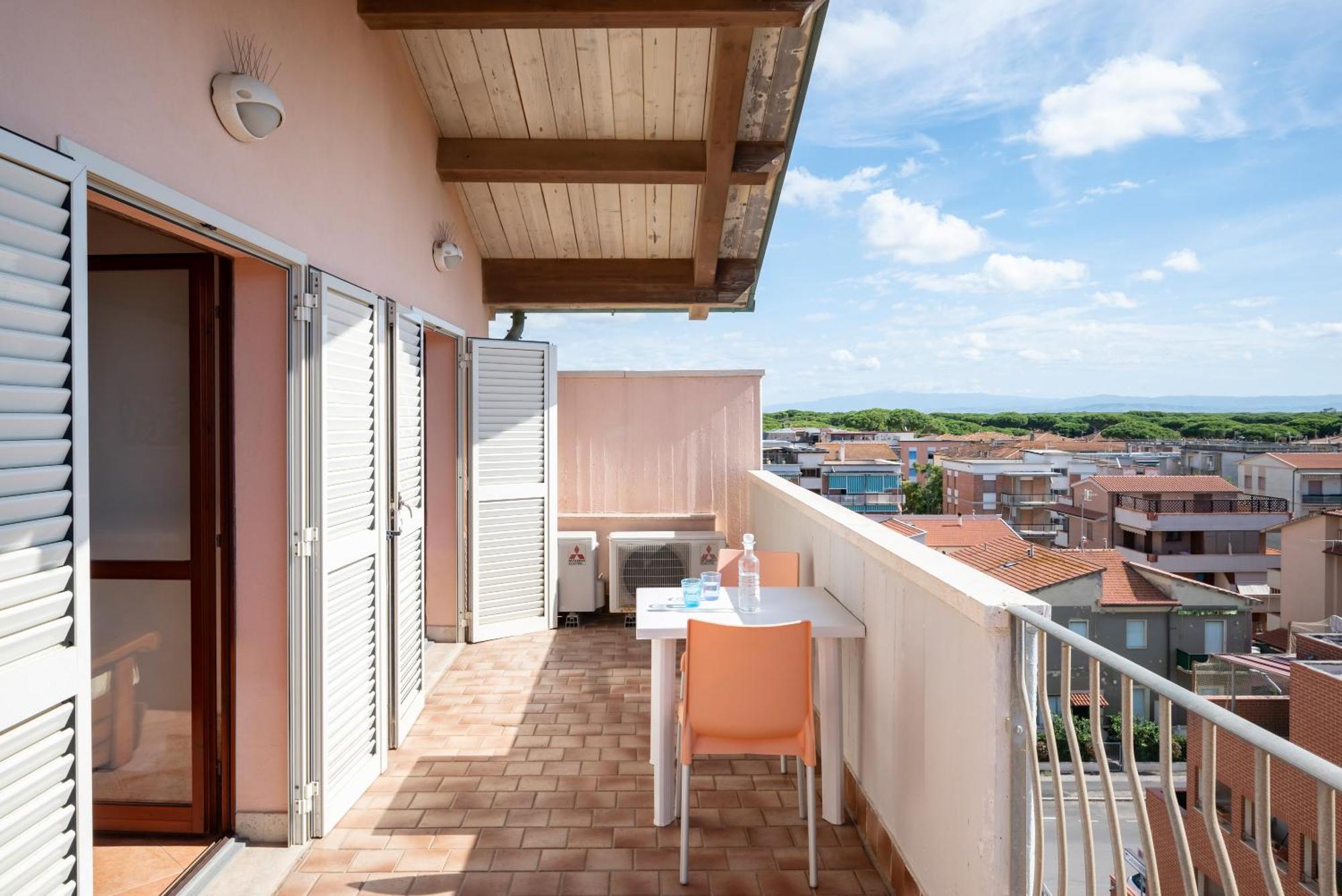 Lola Piccolo Hotel E Appartamenti Marina di Grosseto Exterior photo